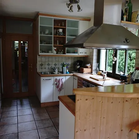 Petra Maria Soelle - Sehr Privat Ferienhaus Presseggersee