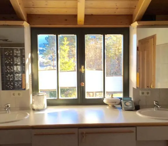 Petra Maria Soelle - Sehr Privat Tatil Evi Presseggersee